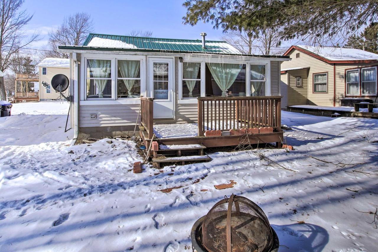Quaint And Pet-Friendly Cabin On Shawano Lake! Dış mekan fotoğraf